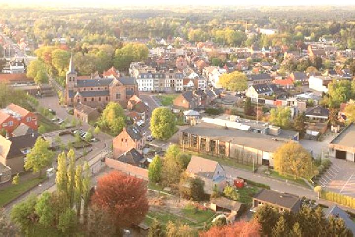 Escorts Ichtegem, Belgium — Local Companions