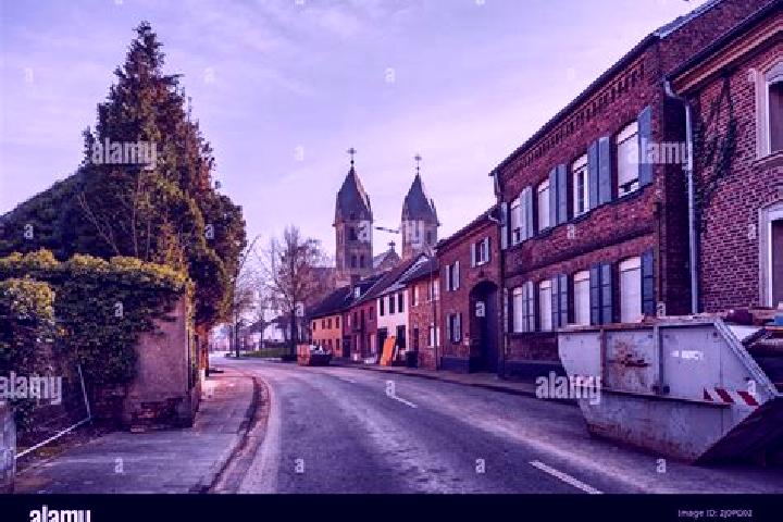 Escorts Immerath, Germany — Local Companions