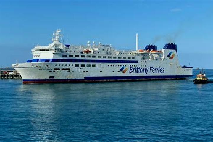 Escorts in Guernsey — City Directory