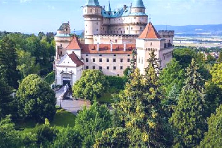 Escorts in Slovakia — City Directory — Page 14