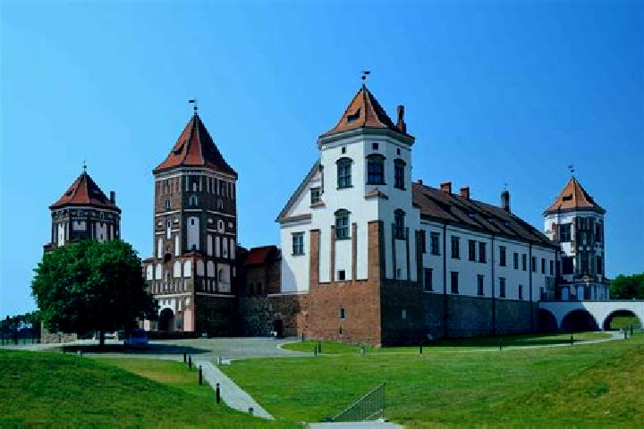 Escorts Indura, Belarus — Local Companions