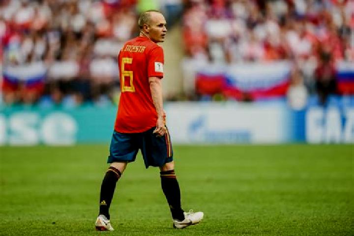 Escorts Iniesta, Spain — Local Companions