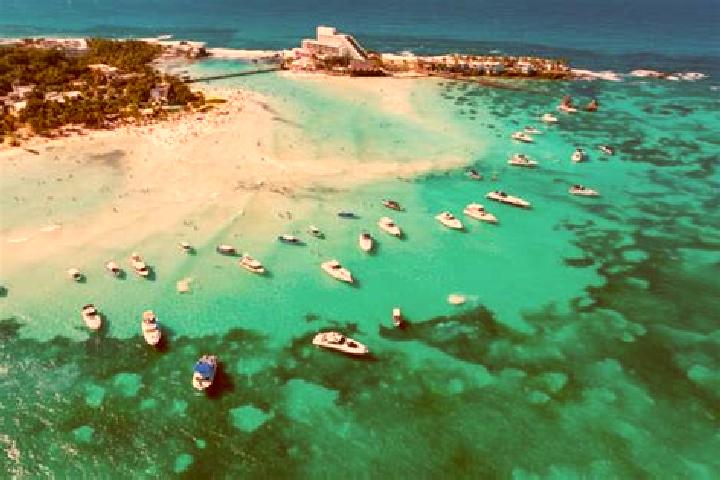 Escorts Isla Mujeres, Mexico — Local Companions