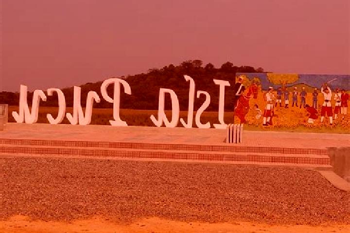 Escorts Isla Pucu, Paraguay — Local Companions