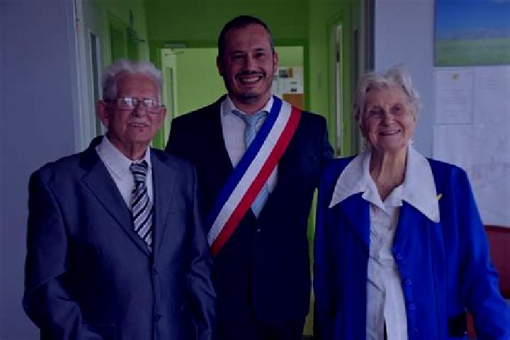 Escorts Jallans, France — Local Companions