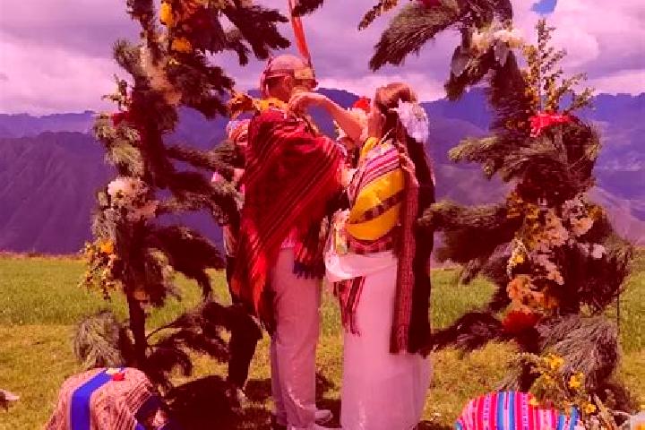 Escorts Jayobamba, Peru — Local Companions