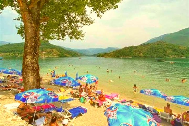 Escorts Jezero, Bosnia and Herzegovina — Local Companions