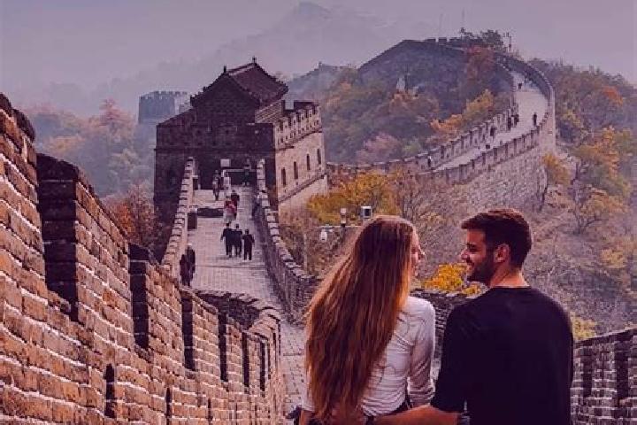 Escorts Jiangkou, China — Local Companions