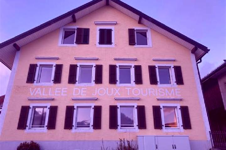 Escorts Joux-la-Ville, France — Local Companions