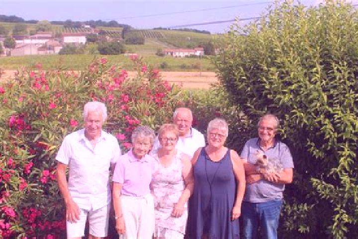 Escorts Juillac-le-Coq, France — Local Companions