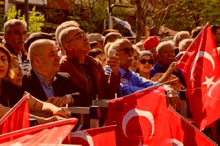 Escorts Kadirler, Turkey — Local Companions