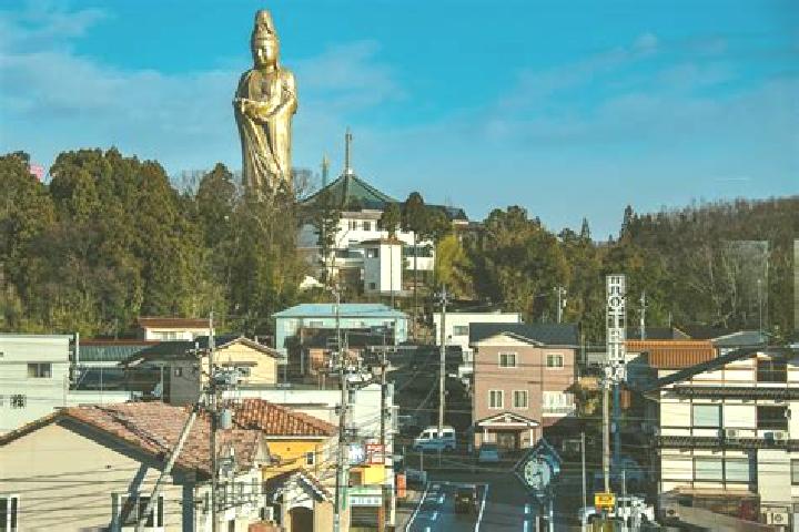 Escorts Kaga, Japan — Local Companions