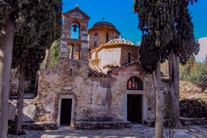 Escorts Kaisariani, Greece — Local Companions