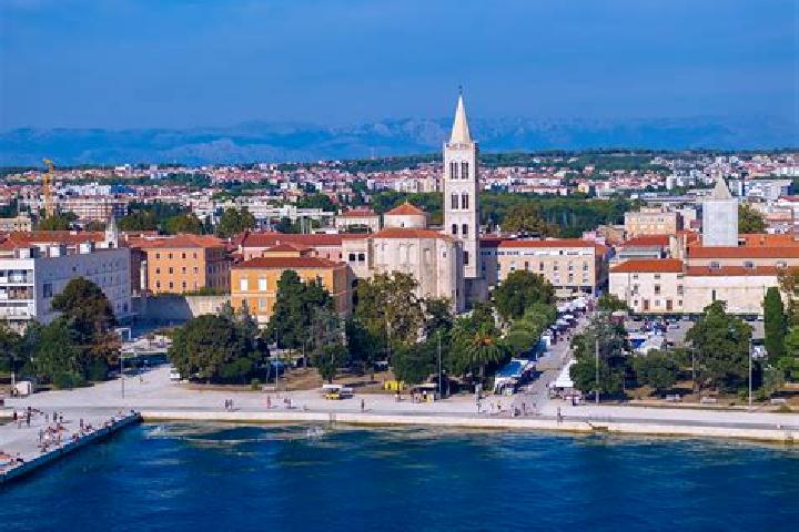 Escorts Kali, Croatia — Local Companions
