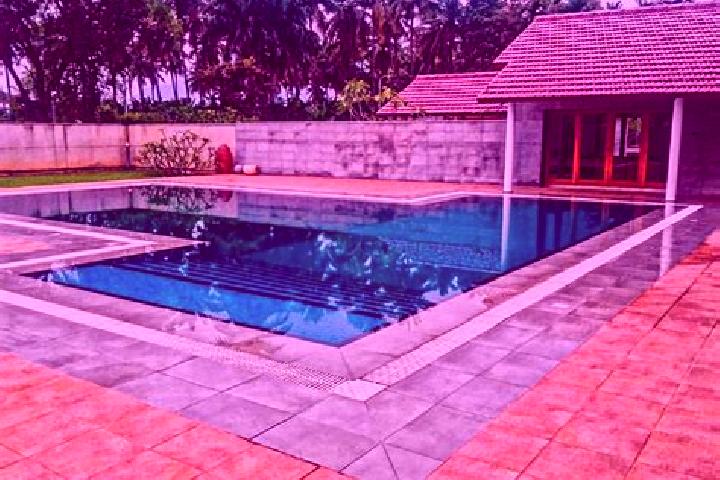 Escorts Kalliyoor, India — Local Companions
