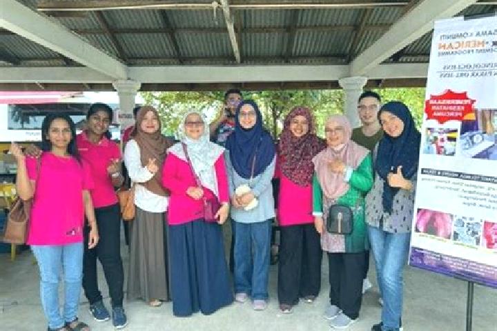 Escorts Kampong Cherang Hangus, Malaysia — Local Companions