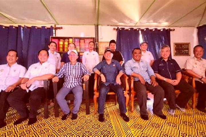Escorts Kampung Telaga Papan, Malaysia — Local Companions
