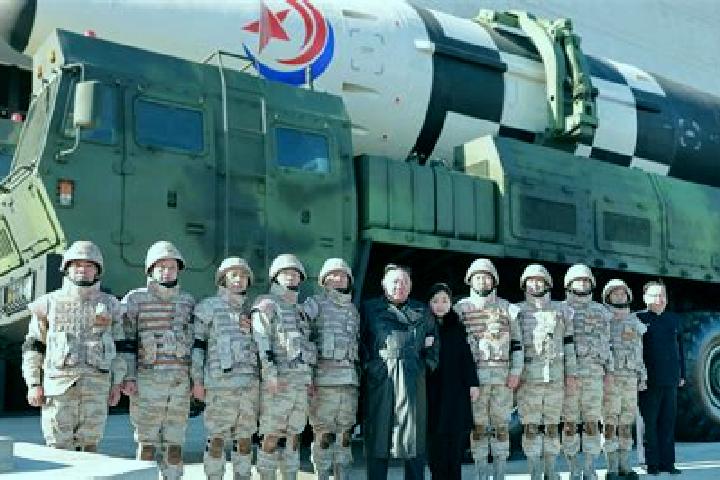 Escorts Kanggye, North Korea — Local Companions