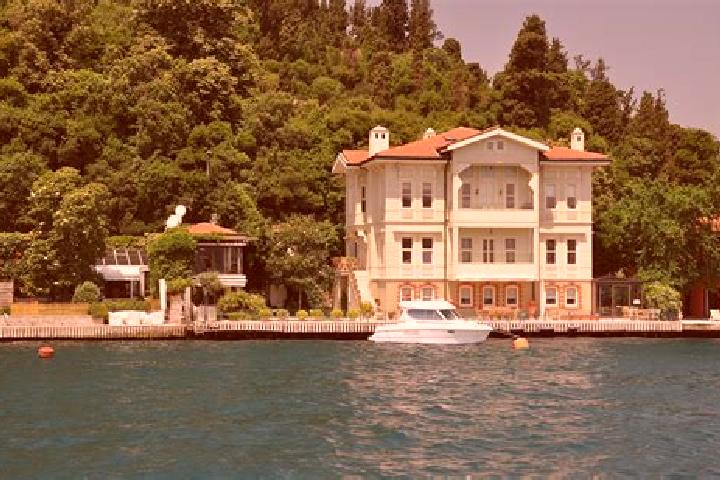 Escorts Kanlica, Turkey — Local Companions