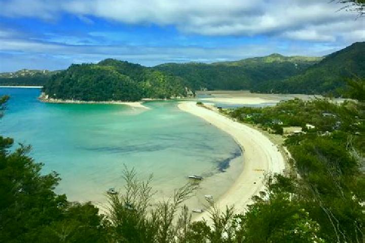 Escorts Kawhia, New Zealand — Local Companions