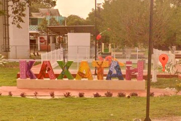 Escorts Kaxatah, Mexico — Local Companions