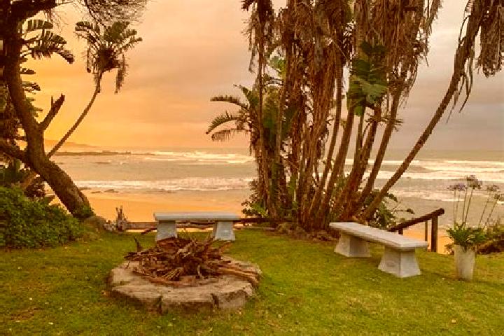 Escorts Kei Mouth, South Africa — Local Companions