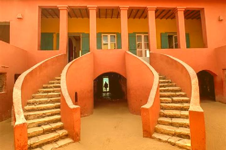 Escorts KeurMedoune, Senegal — Local Companions