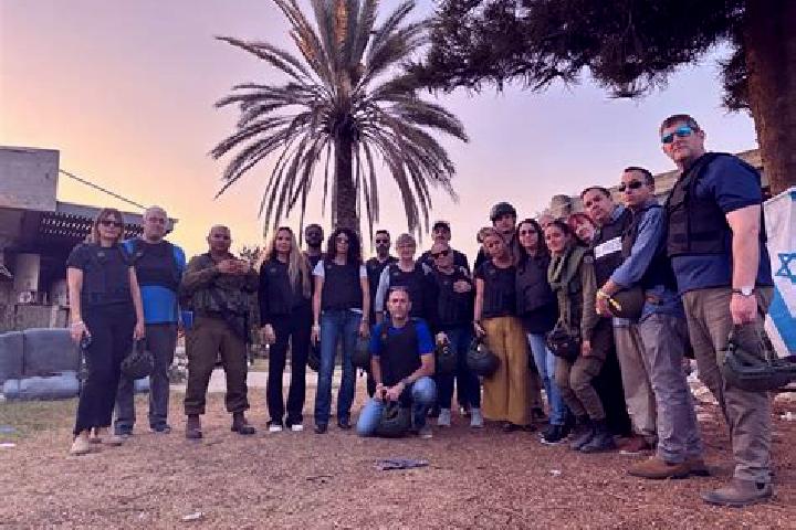 Escorts Kfar Azza, Israel — Local Companions