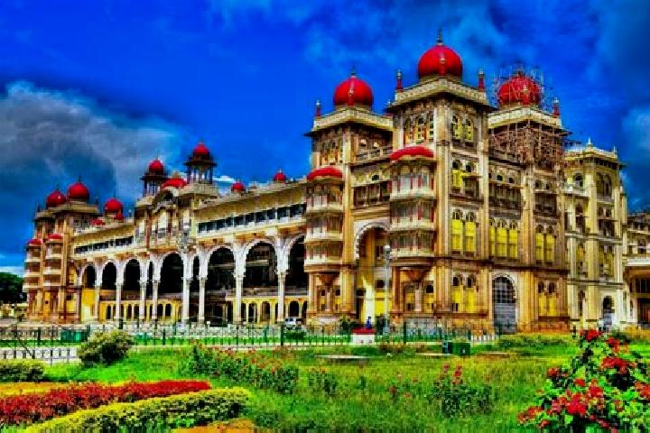 Escorts Khardah, India — Local Companions