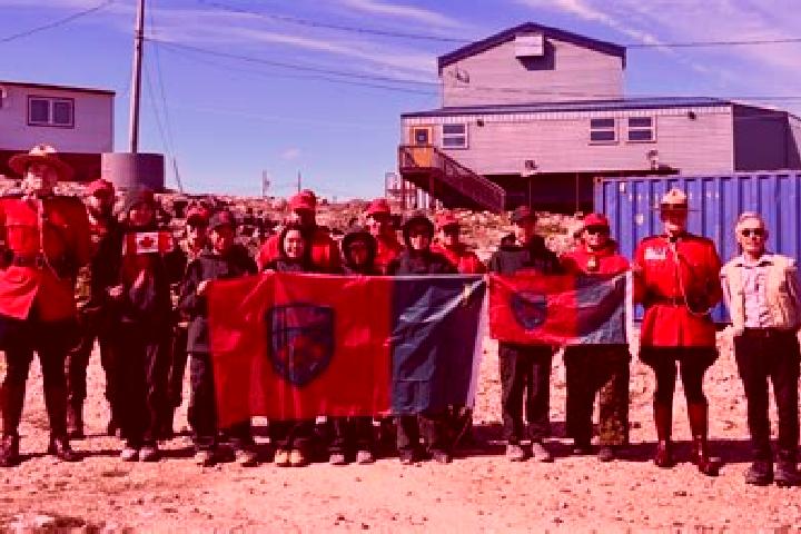 Escorts Kinngait, Canada — Local Companions