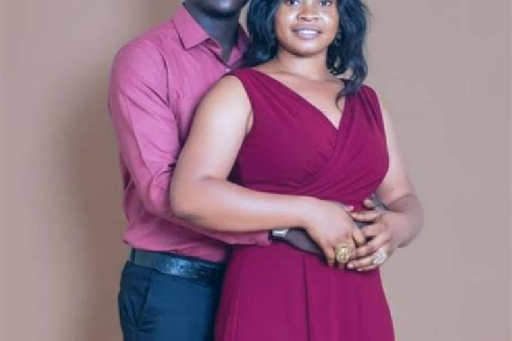 Escorts Kintinian, Guinea — Local Companions