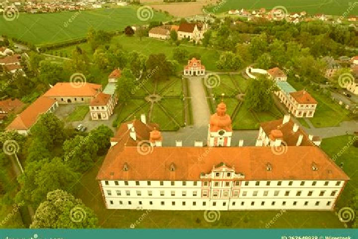 Escorts Klaster Hradiste nad Jizerou, Czech Republic — Local Companions