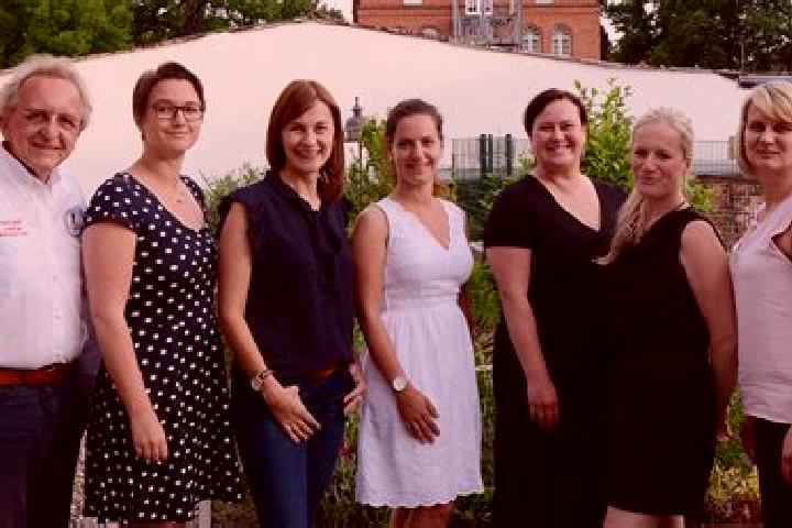 Escorts Kloster Neuendorf, Germany — Local Companions