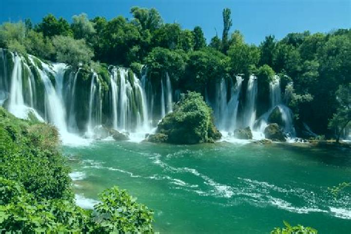 Escorts Kojcinovac, Bosnia and Herzegovina — Local Companions