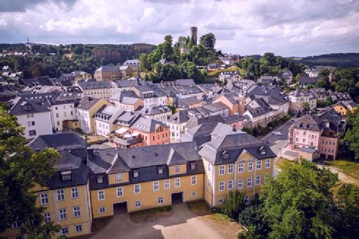 Escorts Konigsbach-Stein, Germany — Local Companions
