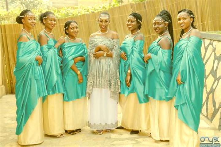 Escorts Kora, Rwanda — Local Companions