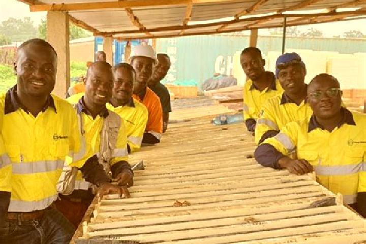 Escorts Kouroussa, Guinea — Local Companions