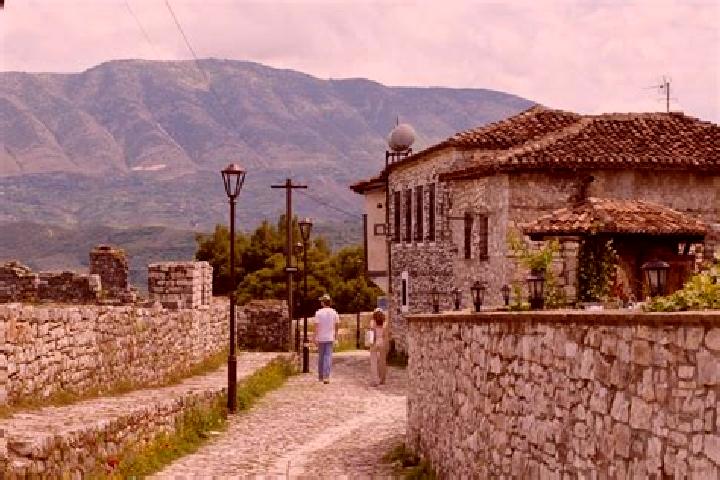 Escorts Krahes, Albania — Local Companions