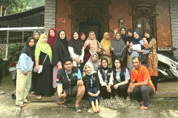 Escorts Krajan Petung, Indonesia — Local Companions