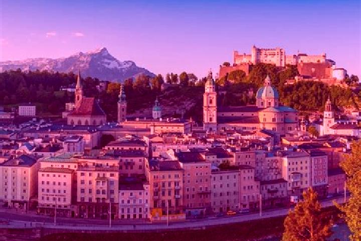 Escorts Kroessenbach, Austria — Local Companions