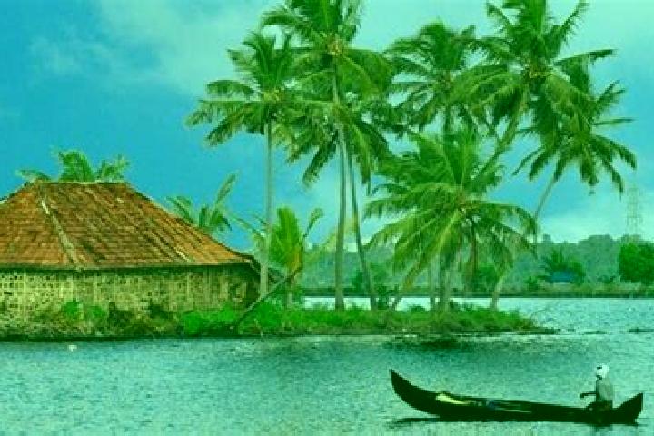 Escorts Kumbalangy, India — Local Companions