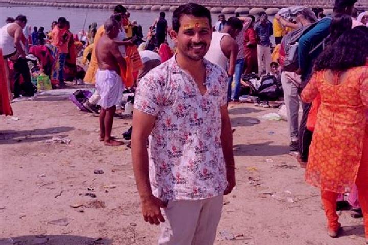 Escorts Kumher, India — Local Companions