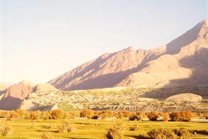 Escorts Kuran wa Munjan, Afghanistan — Local Companions