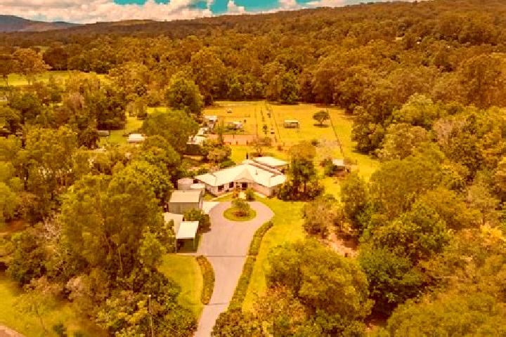 Escorts Kureelpa, Australia — Local Companions