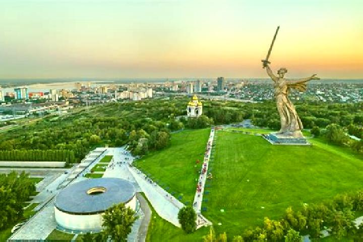 Escorts Kurgan, Russia — Local Companions
