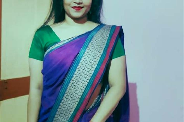 Escorts Kurud, India — Local Companions