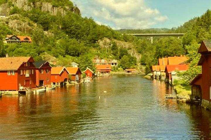 Escorts Kvinesdal, Norway — Local Companions