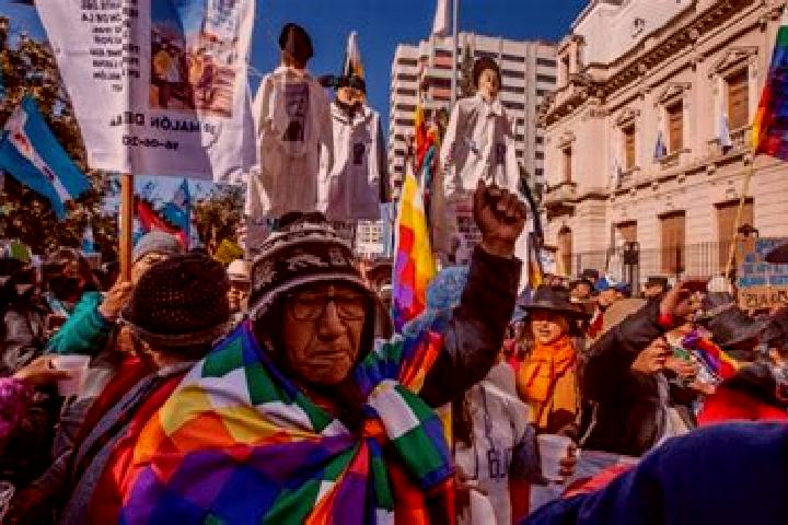 Escorts La Paz, Argentina — Local Companions