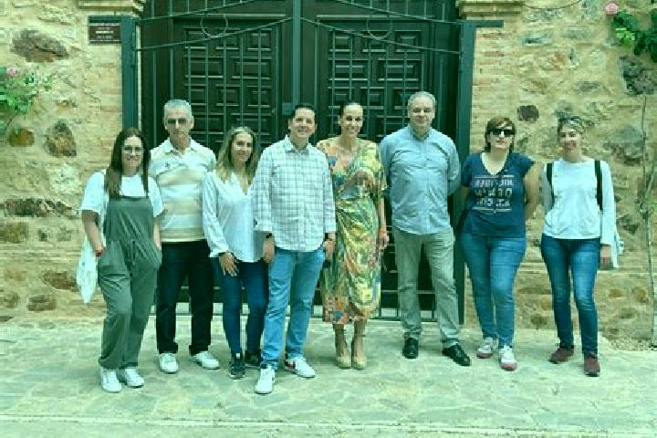 Escorts La Poblachuela, Spain — Local Companions