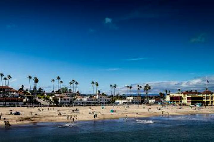 Escorts La Selva Beach, United States — Local Companions